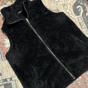 Like New Black Fuzzy Zip-Up Vest